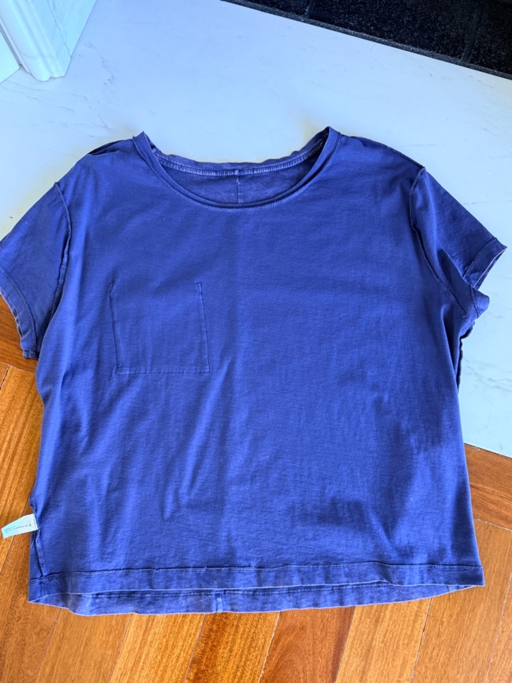 GAP Women's Top Tee Shirt Tie Dye Short Sleeve Crewneck Boxy Navy Pocket Size M - Picture 12 of 17